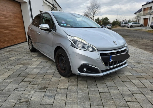 Peugeot 208 cena 19900 przebieg: 103000, rok produkcji 2015 z Września małe 106